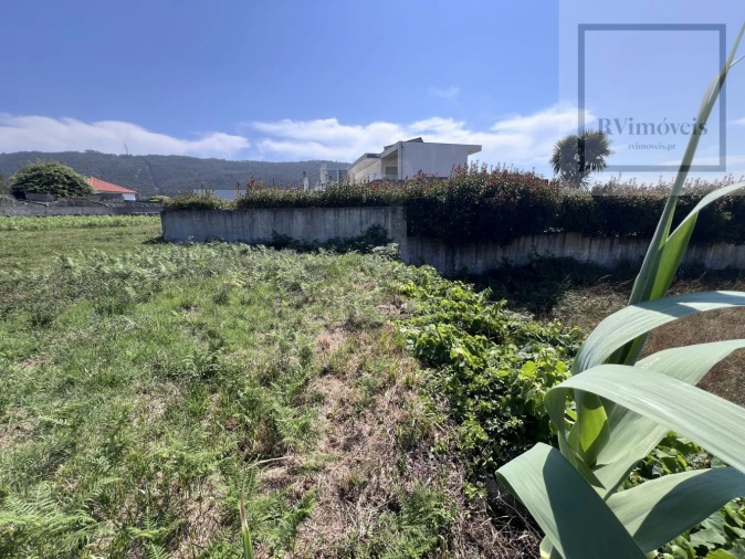 Terreno para Venda em Carreço Foto 10