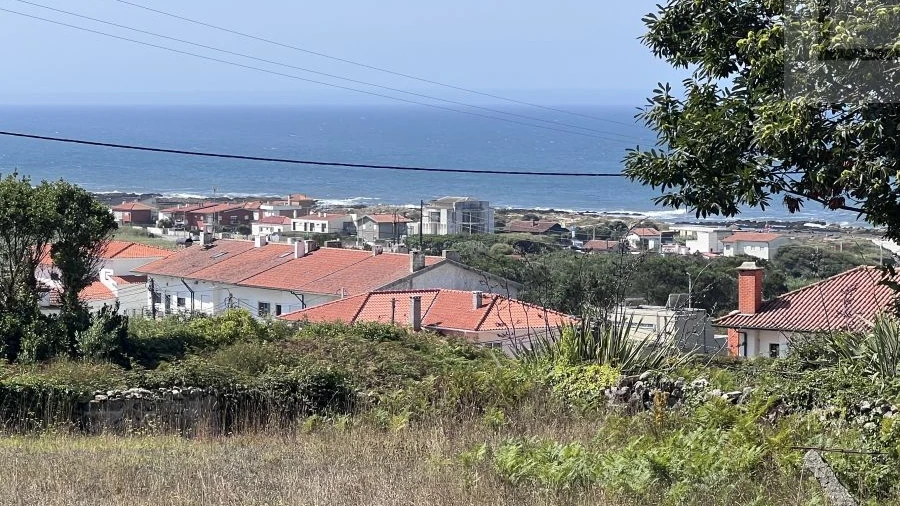 Terreno para Venda em Carreço