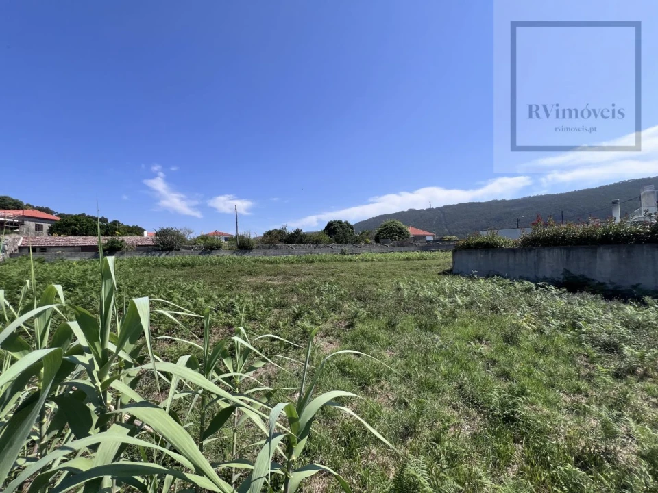 Terreno para Venda em Carreço Foto 12