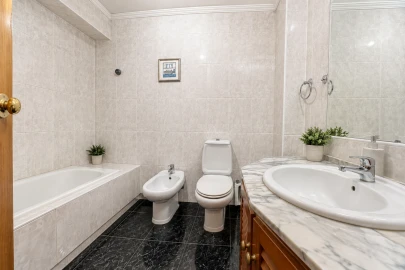 Apartamento T2 para Venda em Custóias, Leça do Balio e Guifões