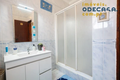 Apartamento T2 para Venda em Carregado e Cadafais