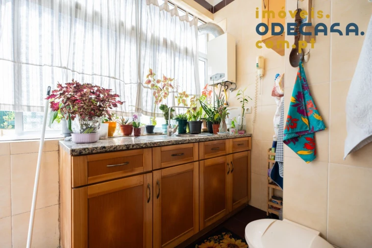 Apartamento T2 para Venda em Carregado e Cadafais Foto 11