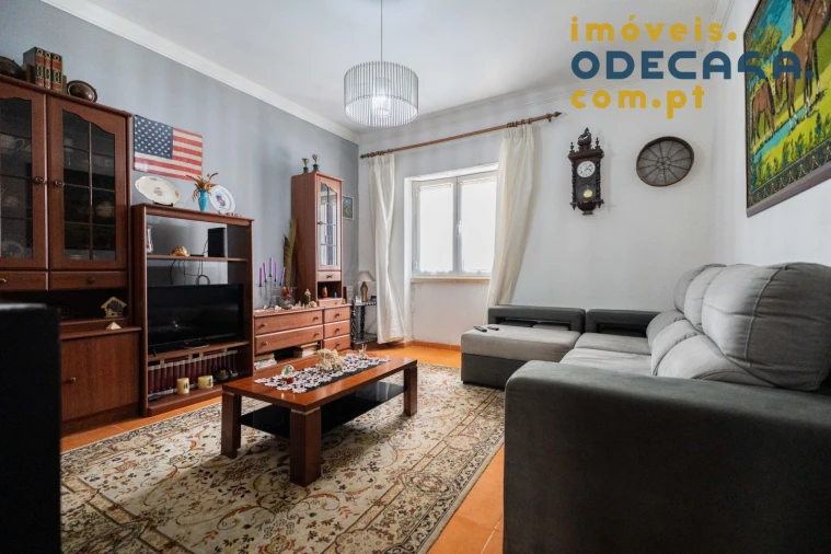 Apartamento T2 para Venda em Carregado e Cadafais Foto 4