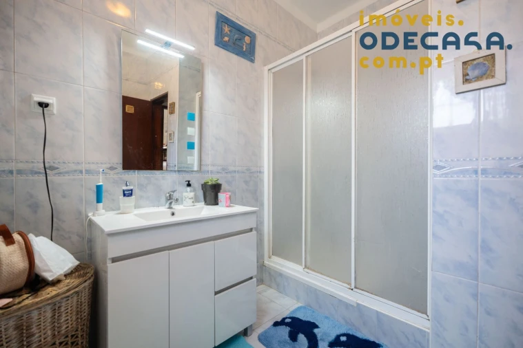 Apartamento T2 para Venda em Carregado e Cadafais Foto 20