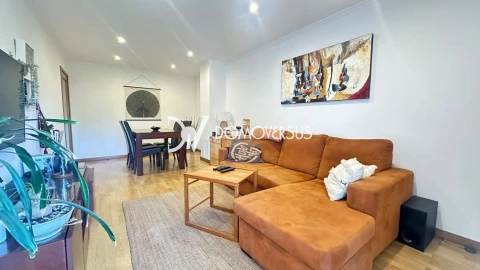 Apartamento T2 para Venda em São Felix da Marinha