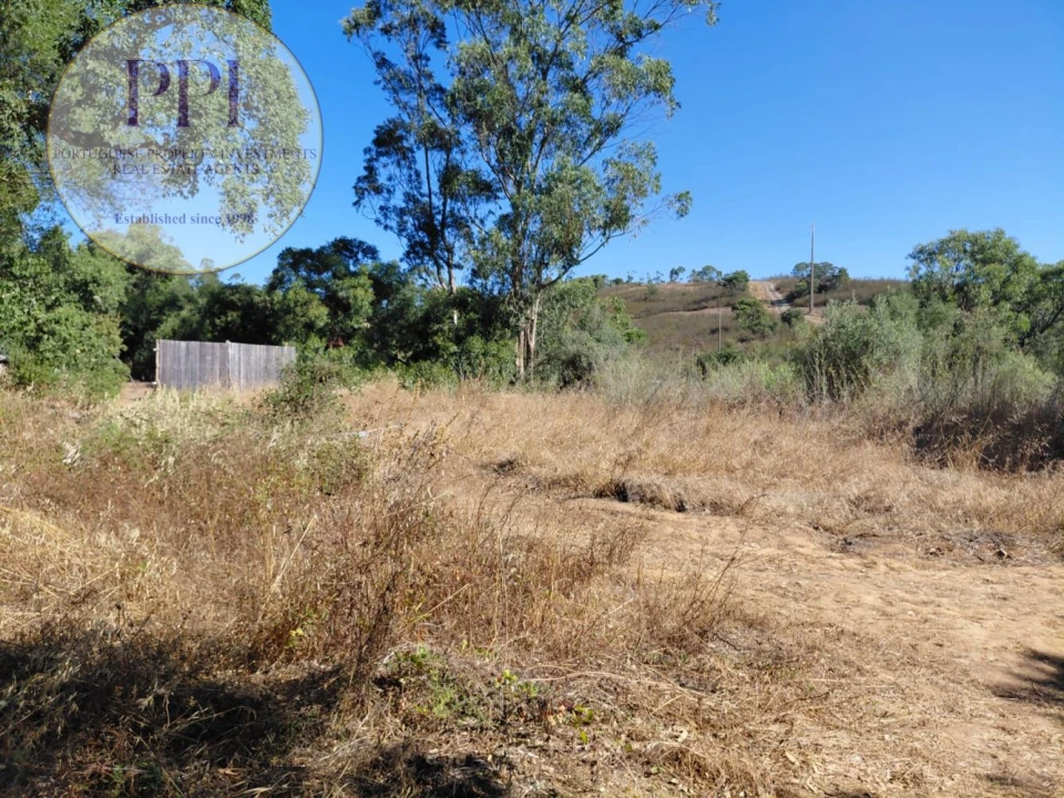 Terreno para Venda em Bensafrim e Barão de São João Foto 7