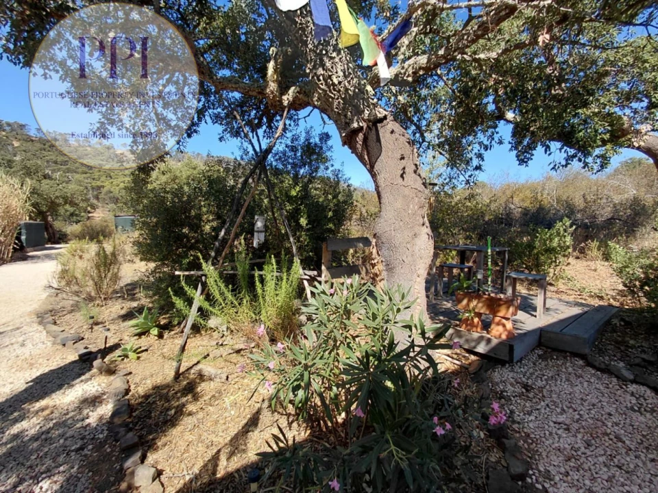 Terreno para Venda em Bensafrim e Barão de São João Foto 35