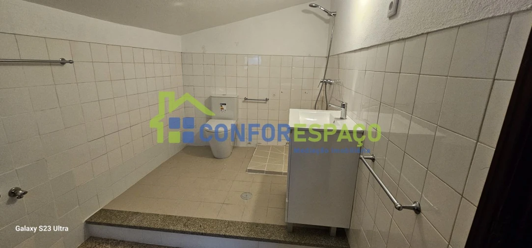 Apartamento T2 para Arrendamento em Castelo Branco Foto 11