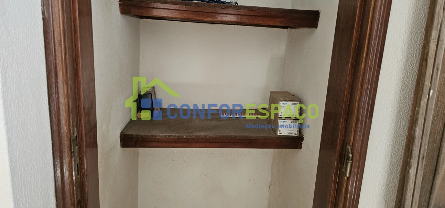Apartamento T2 para Arrendamento em Castelo Branco Foto 14