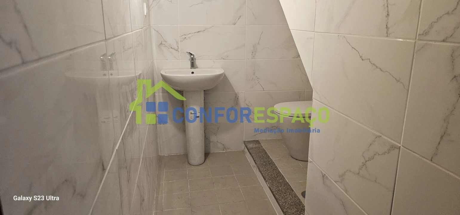 Apartamento T2 para Arrendamento em Castelo Branco Foto 9