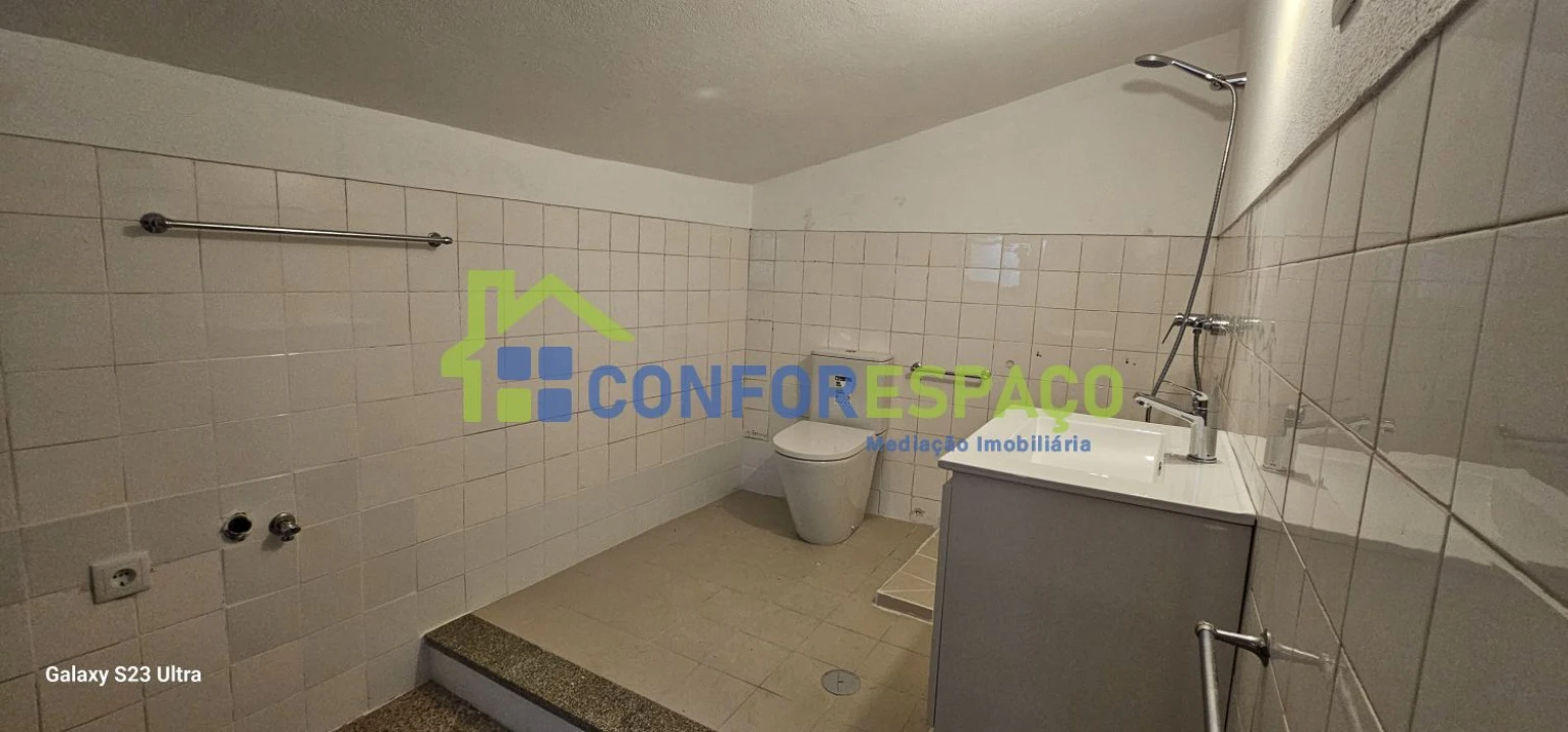 Apartamento T2 para Arrendamento em Castelo Branco Foto 12