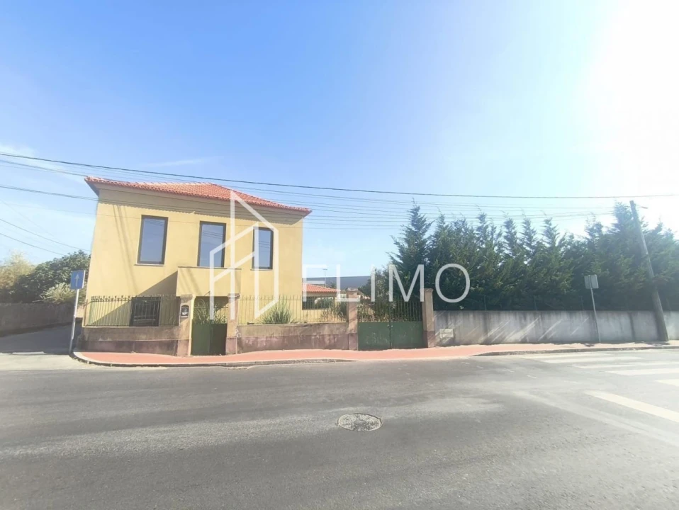 Moradia T4 para Venda em Avanca Foto 3