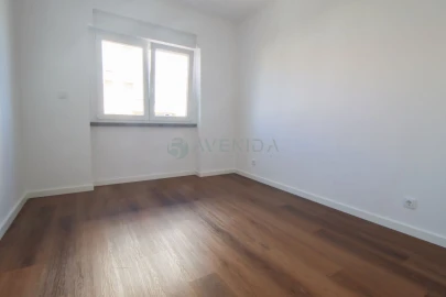 Apartamento T2 para Venda em Venteira