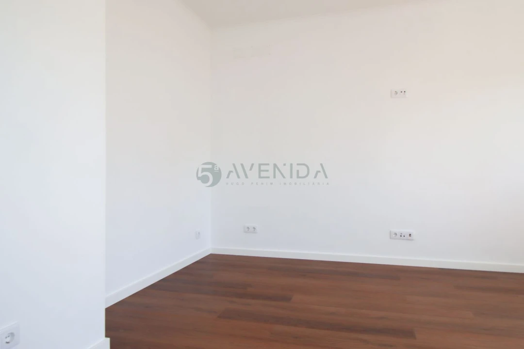 Apartamento T2 para Venda em Venteira Foto 12