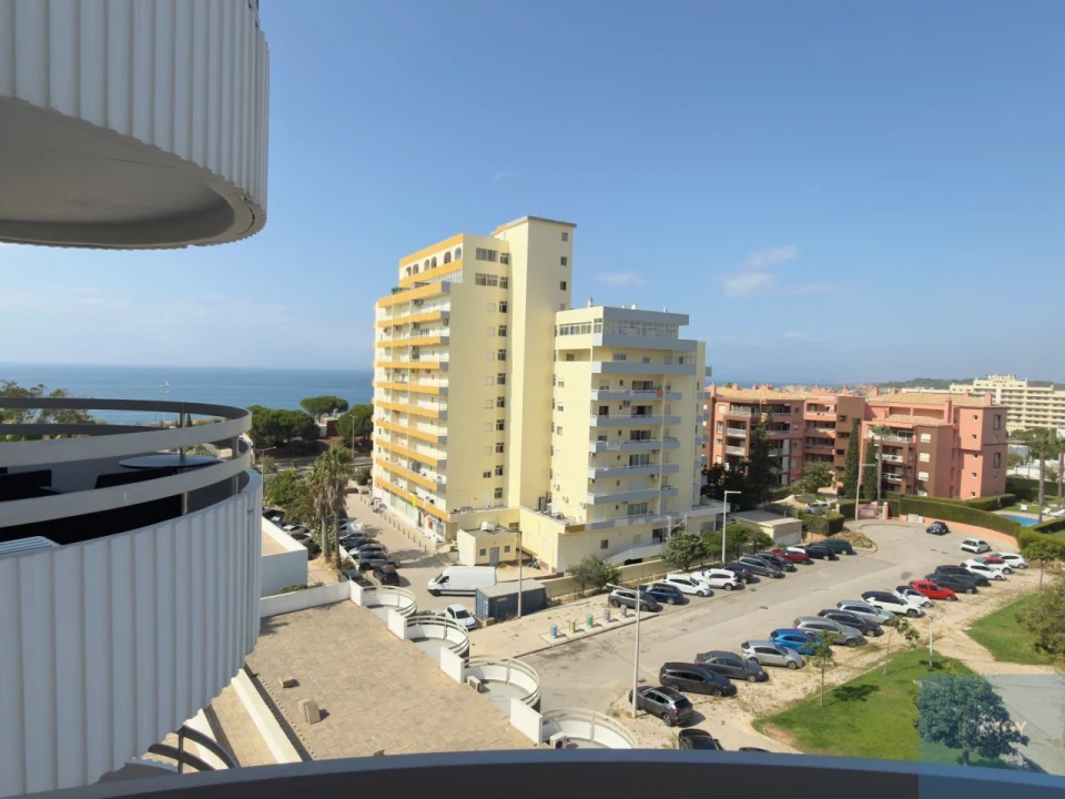Apartamento T1 para Venda em Portimão Foto 3