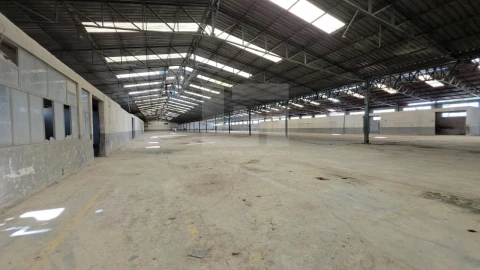 Armazém para Venda em Torres Novas (Santa Maria, Salvador e Santiago)