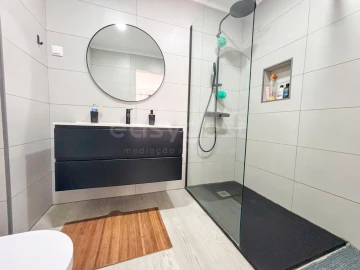 Apartamento T4 para Venda em Alhos Vedros