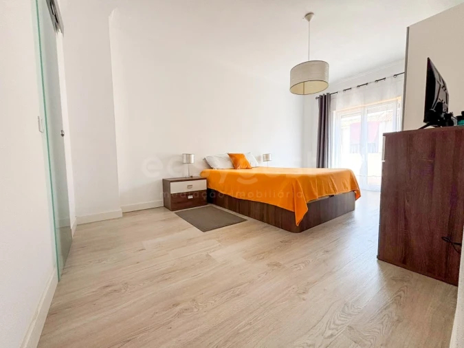Apartamento T4 para Venda em Alhos Vedros Foto 7