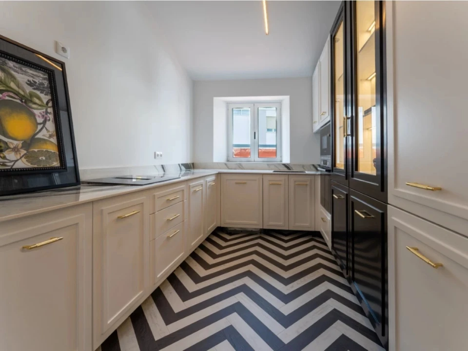 Apartamento T2 para Venda em Alcobaça e Vestiaria Foto 9