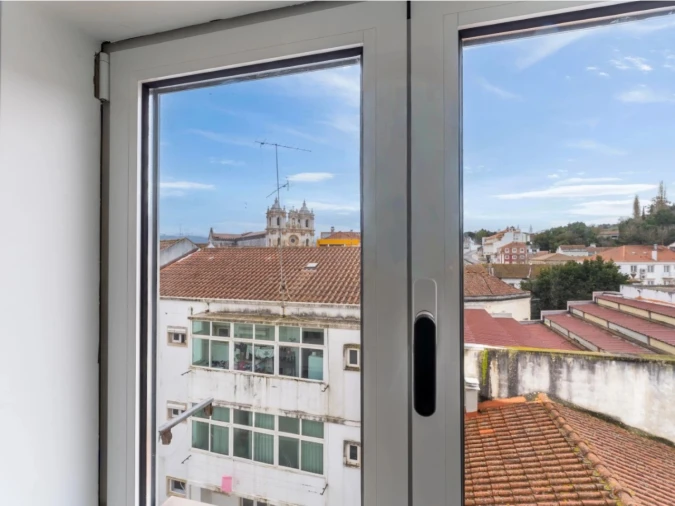 Apartamento T2 para Venda em Alcobaça e Vestiaria Foto 32