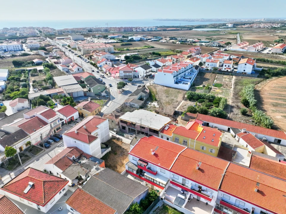 Apartamento T2 para Venda em Atouguia da Baleia Foto 9