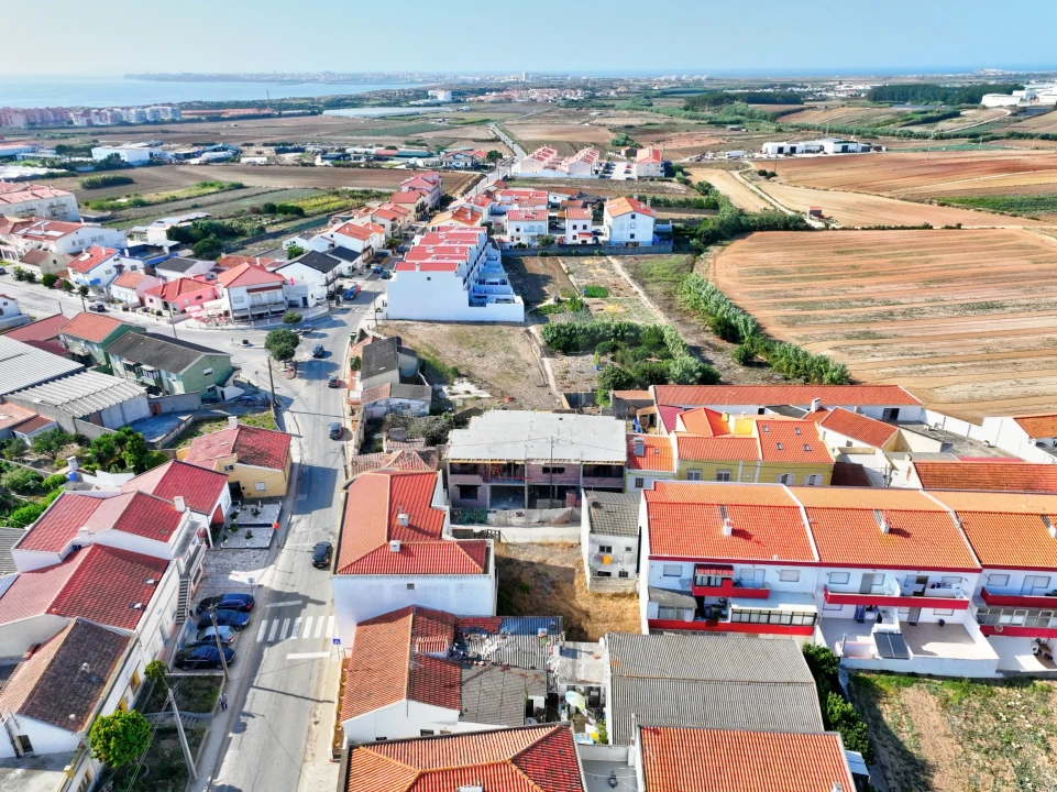 Apartamento T2 para Venda em Atouguia da Baleia Foto 8