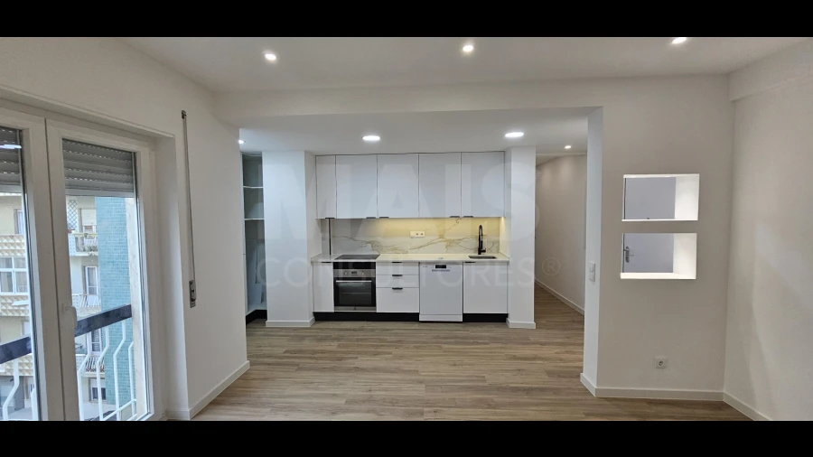 Apartamento T2 para Arrendamento em Algés, Linda-A-Velha e Cruz Quebrada-Dafundo