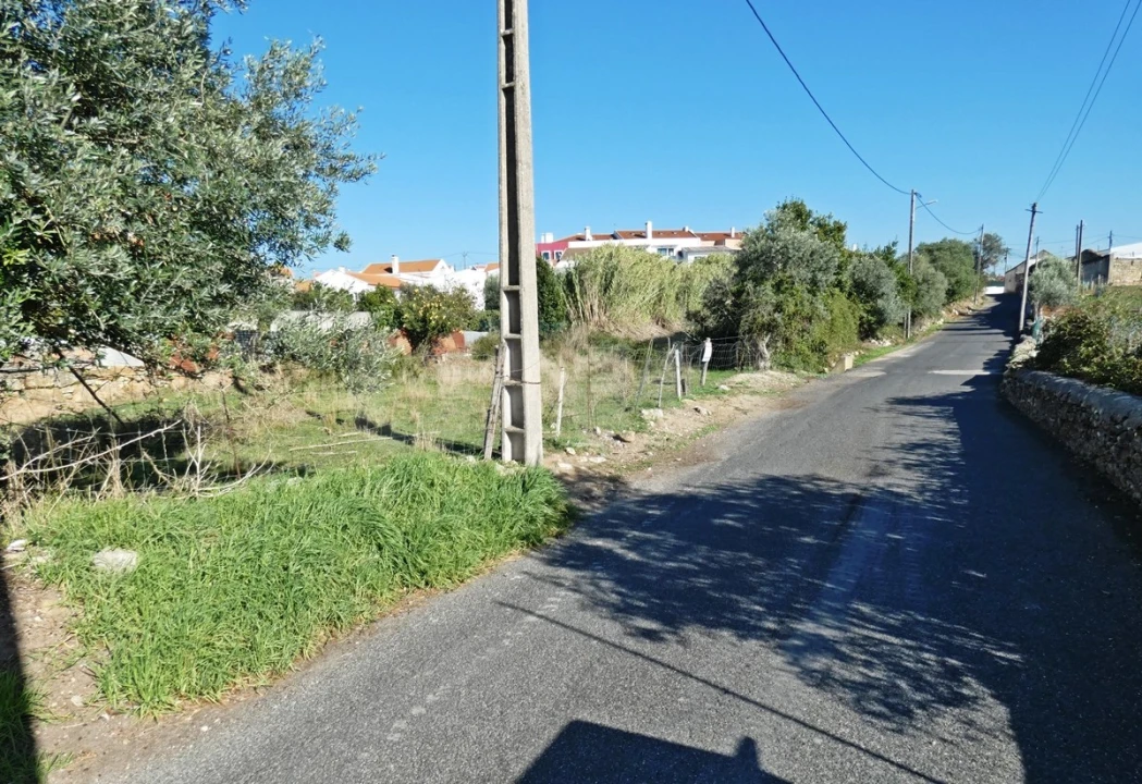 Terreno para Venda em Milharado Foto 3