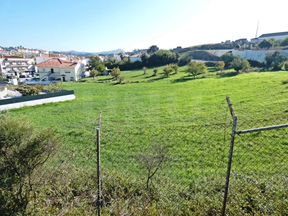 Terreno para Venda em Milharado Foto 2