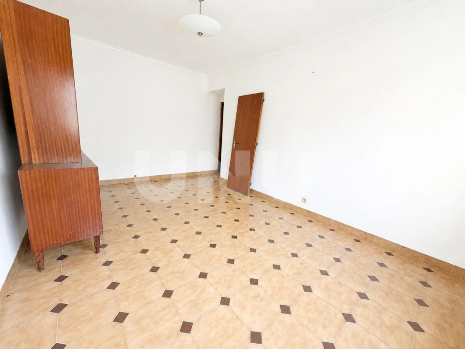 Apartamento T3 para Venda em Seixal, Arrentela e Aldeia de Paio Pires Foto 4