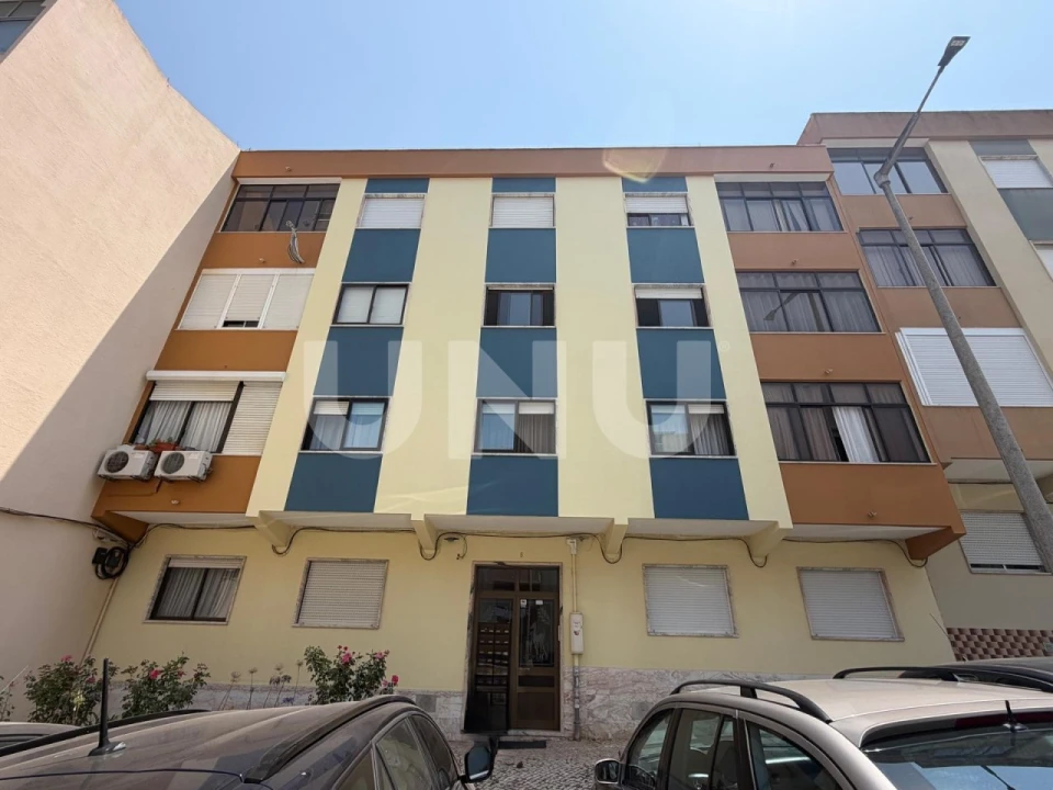 Apartamento T3 para Venda em Seixal, Arrentela e Aldeia de Paio Pires Foto 16