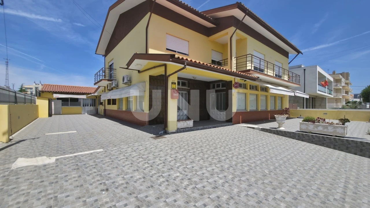 Moradia T4 para Venda em Valega Foto 1