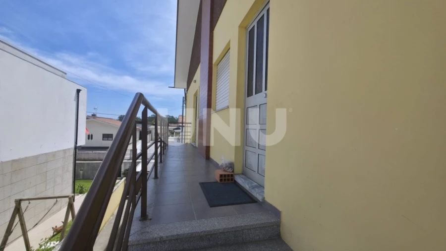Moradia T4 para Venda em Valega Foto 41