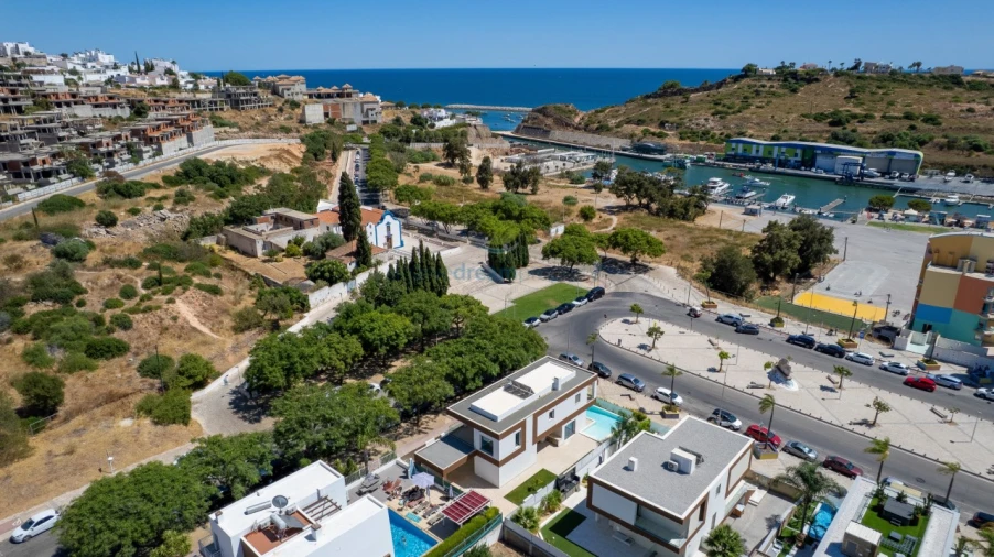 Moradia T3 para Venda em Albufeira e Olhos de Água Foto 9