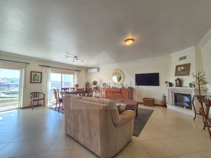 Moradia T4 para Venda em Lourinhã e Atalaia Foto 3