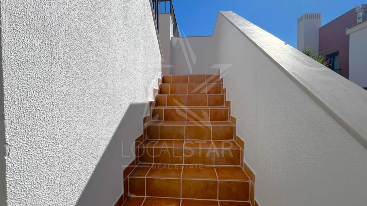 Moradia T3 para Venda em Guia Foto 48