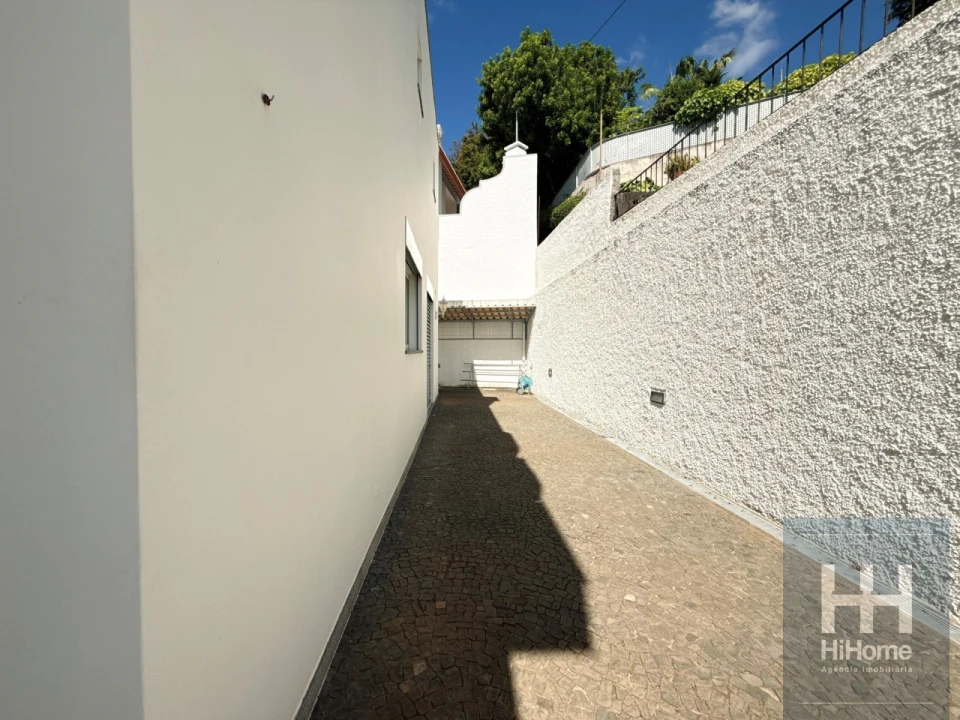 Moradia T4 para Venda em Funchal (Santa Luzia) Foto 38