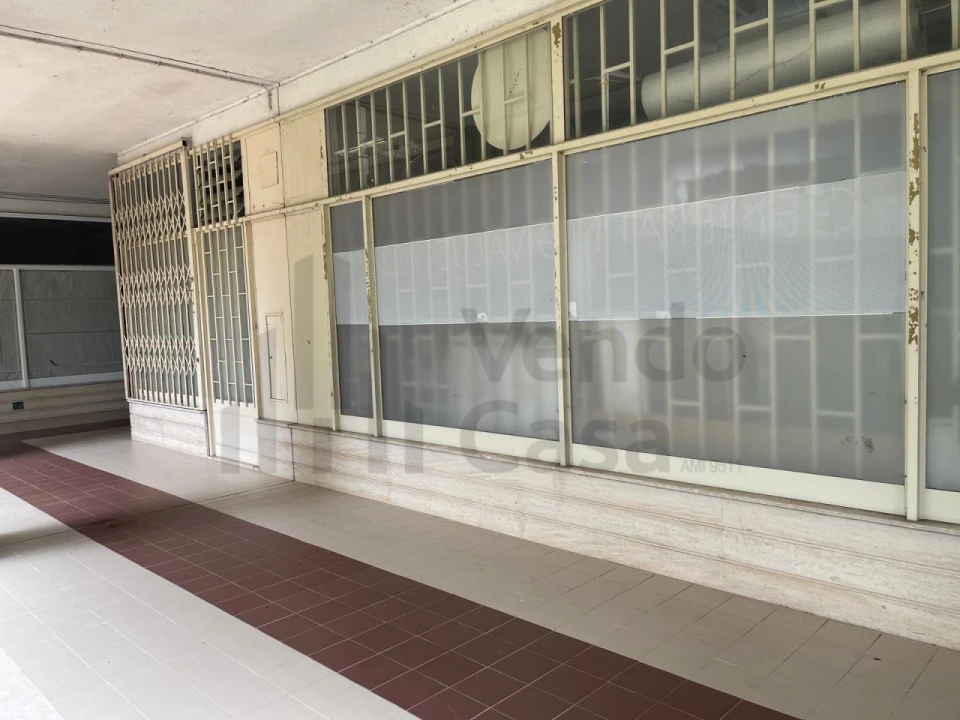 Loja para Venda em Braga (Maximinos, Sé e Cividade) Foto 6