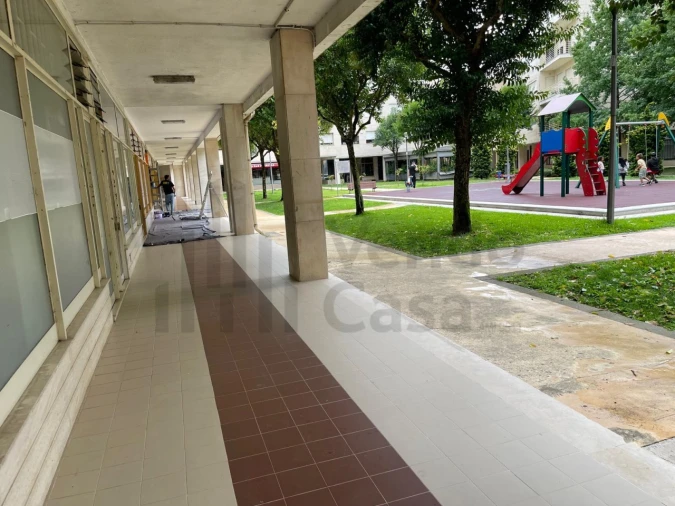 Loja para Venda em Braga (Maximinos, Sé e Cividade) Foto 3
