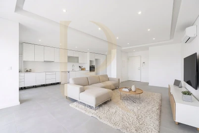 Apartamento T3 para Venda em Seixal, Arrentela e Aldeia de Paio Pires