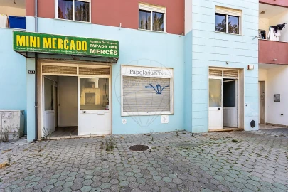 Loja para Venda em Algueirão-Mem Martins