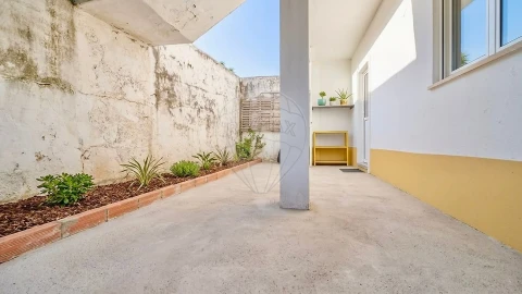 Apartamento T2 para Venda em São João da Ribeira e Ribeira de São João