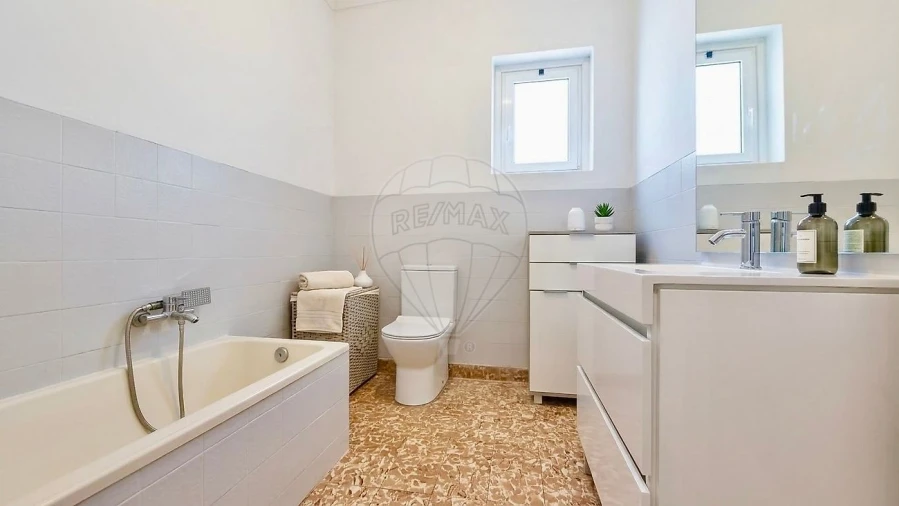 Apartamento T2 para Venda em São João da Ribeira e Ribeira de São João Foto 8