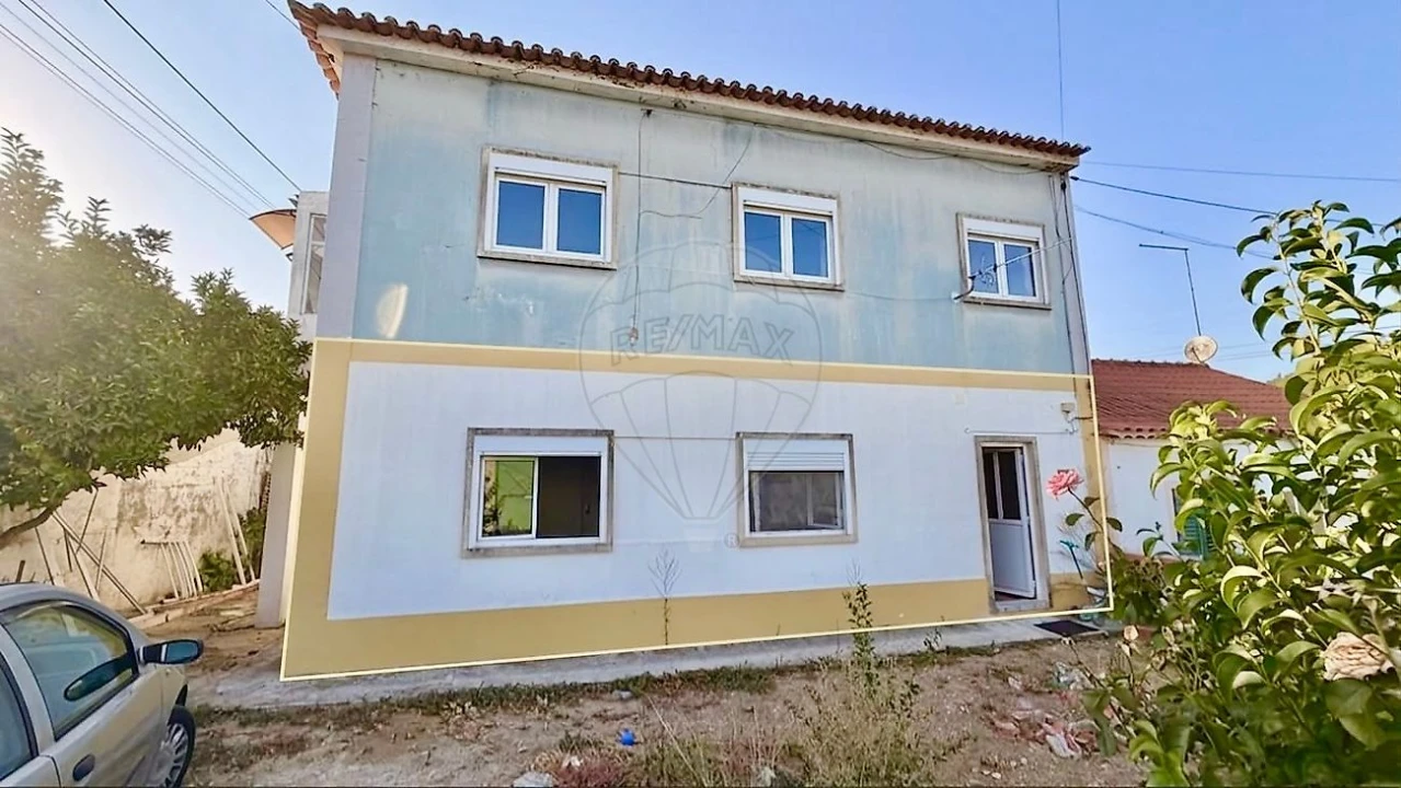 Apartamento T2 para Venda em São João da Ribeira e Ribeira de São João Foto 1