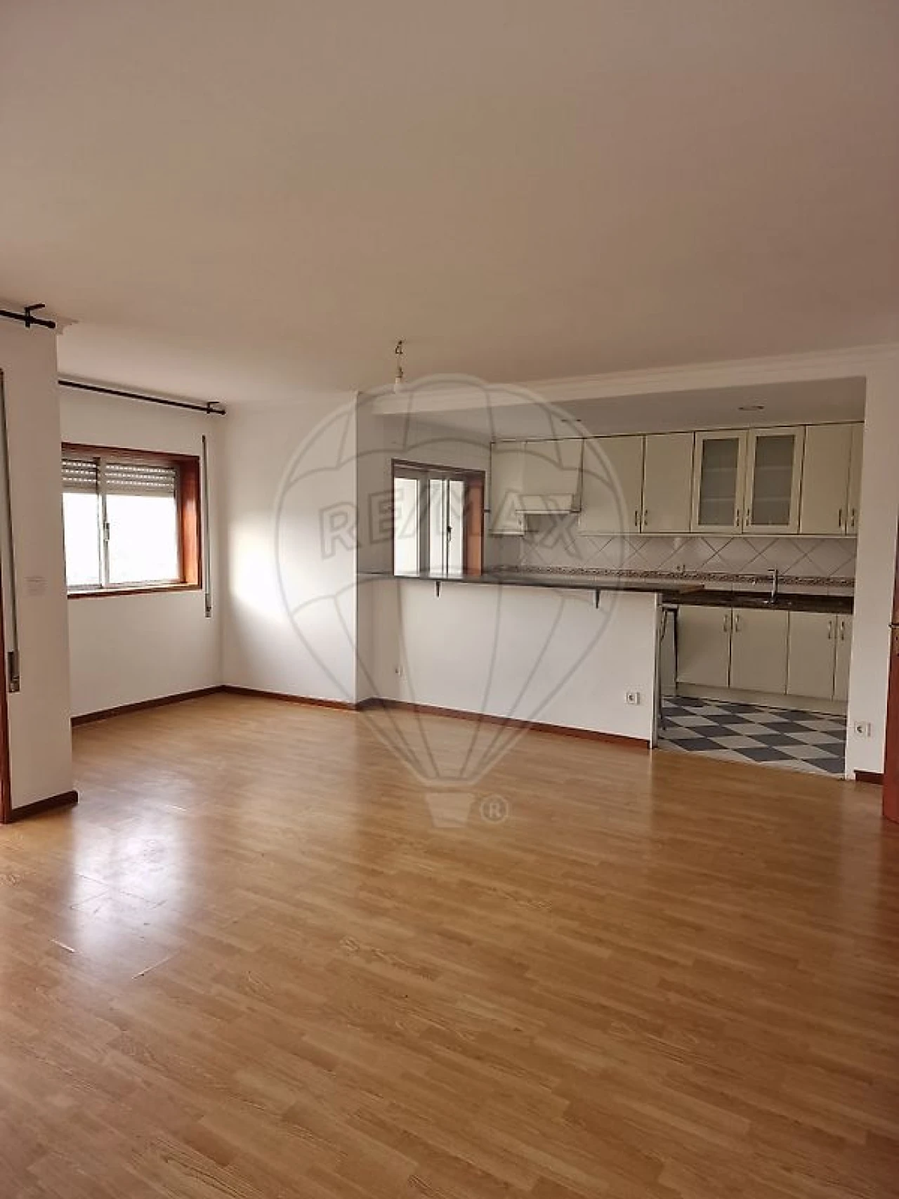 Apartamento T3 para Venda em Vilar de Andorinho Foto 12