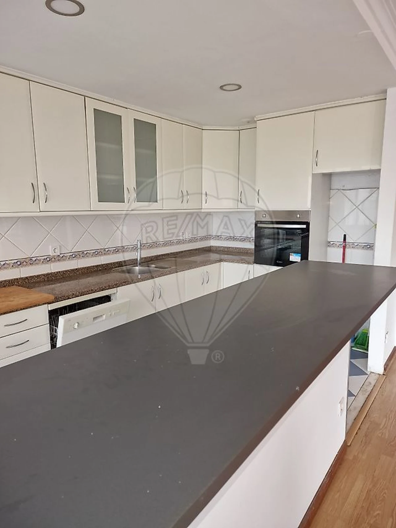 Apartamento T3 para Venda em Vilar de Andorinho Foto 13