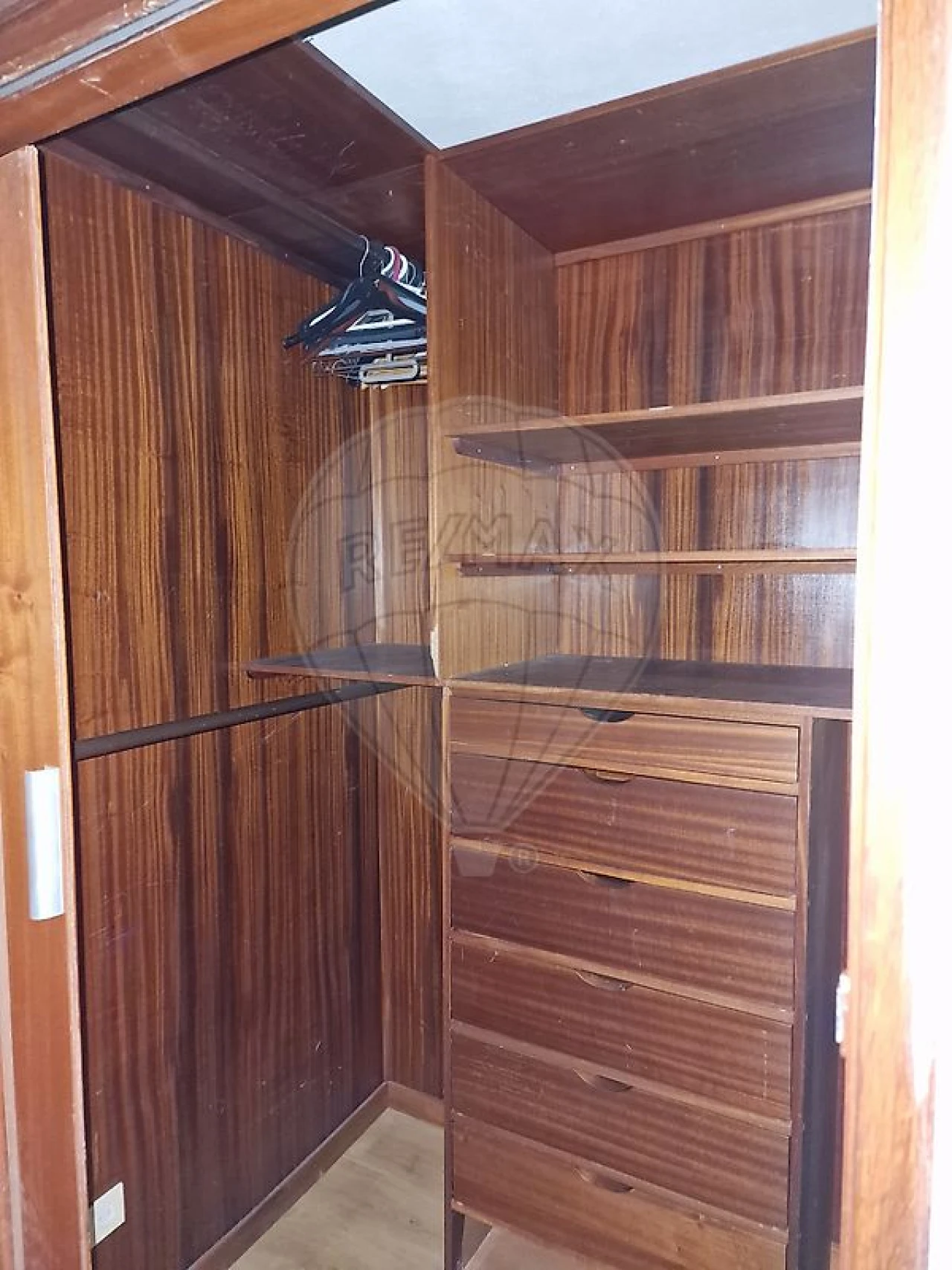 Apartamento T3 para Venda em Vilar de Andorinho Foto 4
