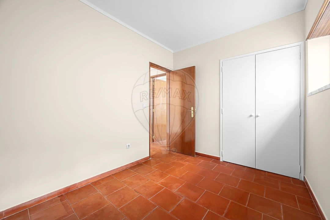 Apartamento T3 para Venda em Vimeiro Foto 7