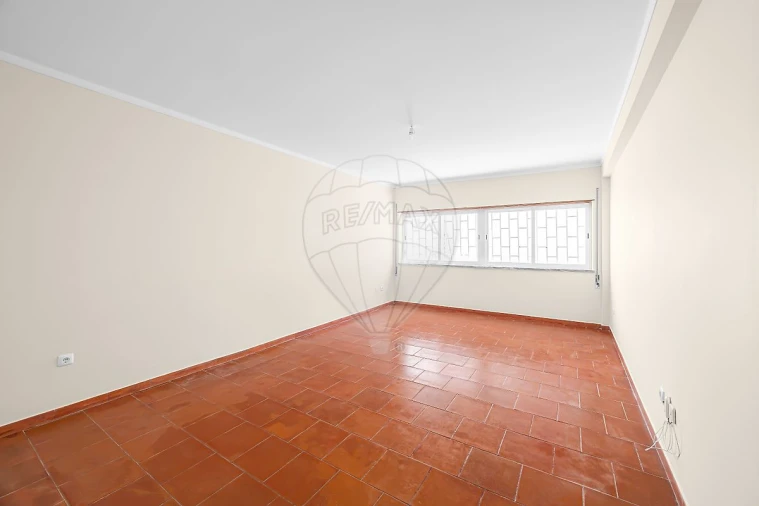 Apartamento T3 para Venda em Vimeiro Foto 8