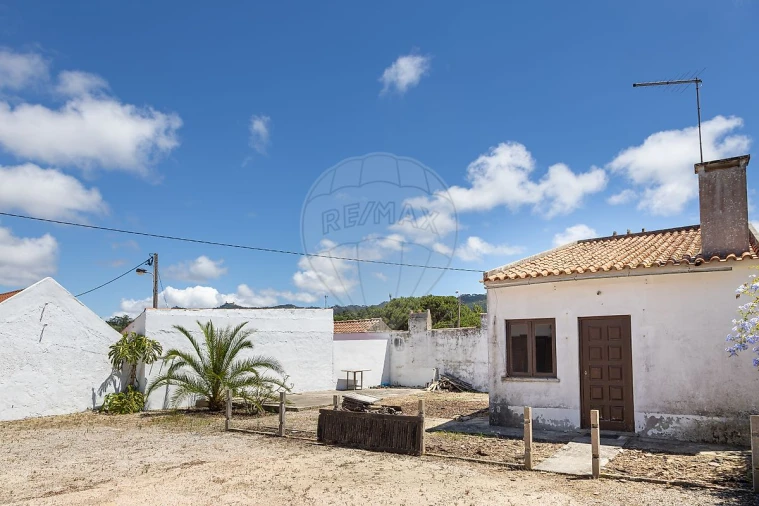 Moradia T3 para Venda em Colares Foto 3